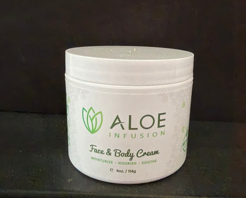 Aloe Infusion Face & Body Cream, Moisturize, Nourish, Soothe 4 oz jar NEW