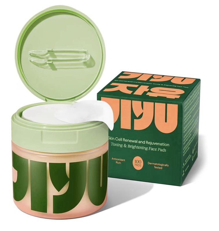 Yiyu Toning Polish Pads - Korean Skin Care For Dark Spots , Wrinkles And Dull Sk gallery